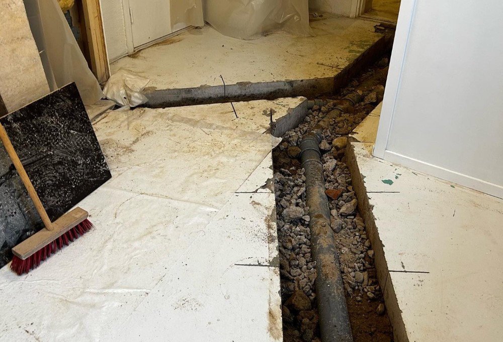 12. Byte Rörledningar & Bilning Avloppsrör (6)